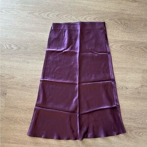 Aritzia Babaton Midi Skirt